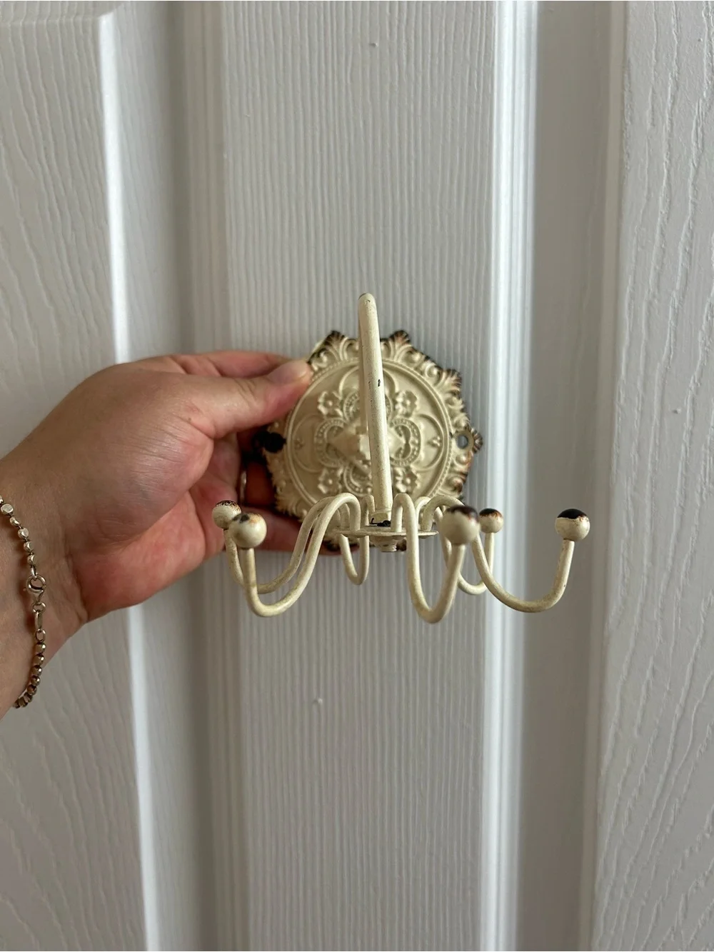 vintage-style iron shabby chic French country wall-mounted jewelry holder